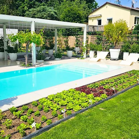 Luxurious Large With Pool, Garden, Koi Pond Only 12 Min To Octoberfest